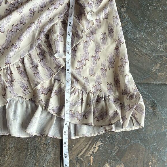 Molly Bracken WRAP MIDI DRESS IN LILAC size missing - Picture 12 of 13